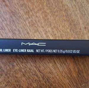 M.A.C Kajal pencil